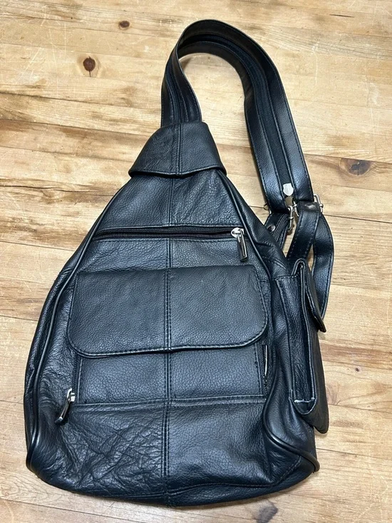 90s Black Leather Sling Backpack - Picture 3 of 8